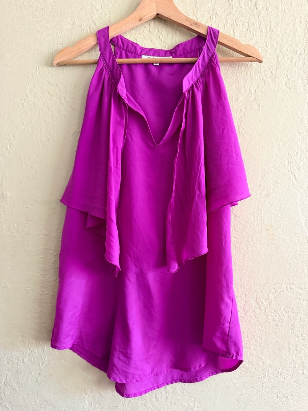Daniel Rainn Fuchsia Cold-Shoulder Blouse